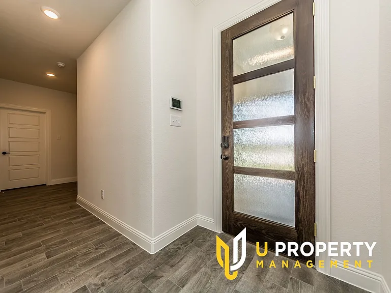 3018 Comal Ct — Photo 13