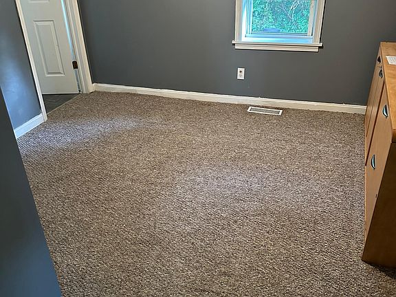 4th image of 7307 Kentucky Dr