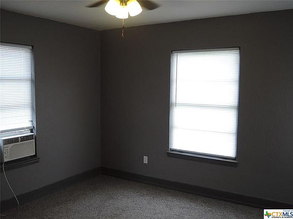 5th image of 1606 E Stayton Ave