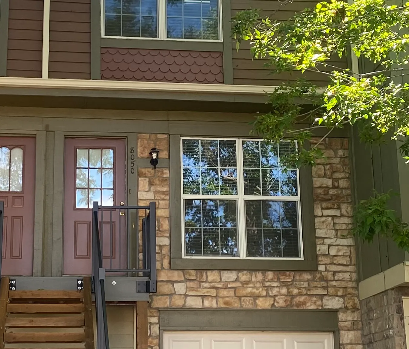2 bed, 2.5 bath, 1092 sqft, $1,900 — Photo 1