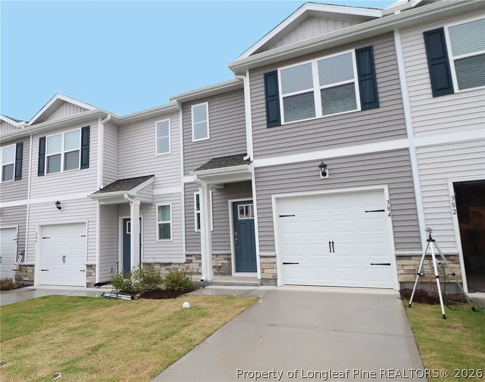 3 bed, 2.5 bath, $1,795 — Photo 1