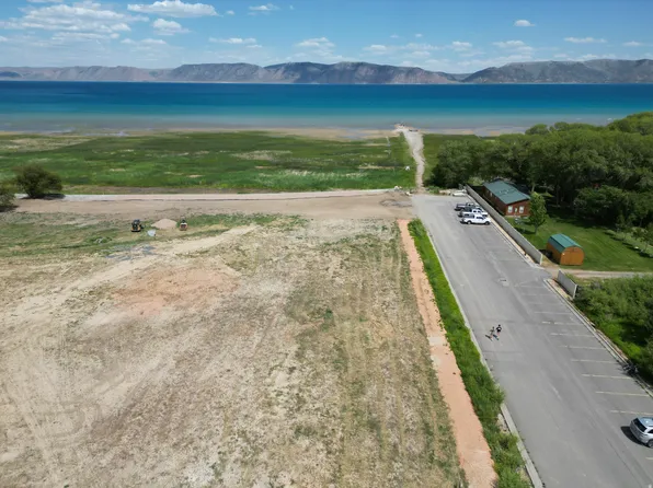 134 S Waters Edge, Garden City, UT 84028