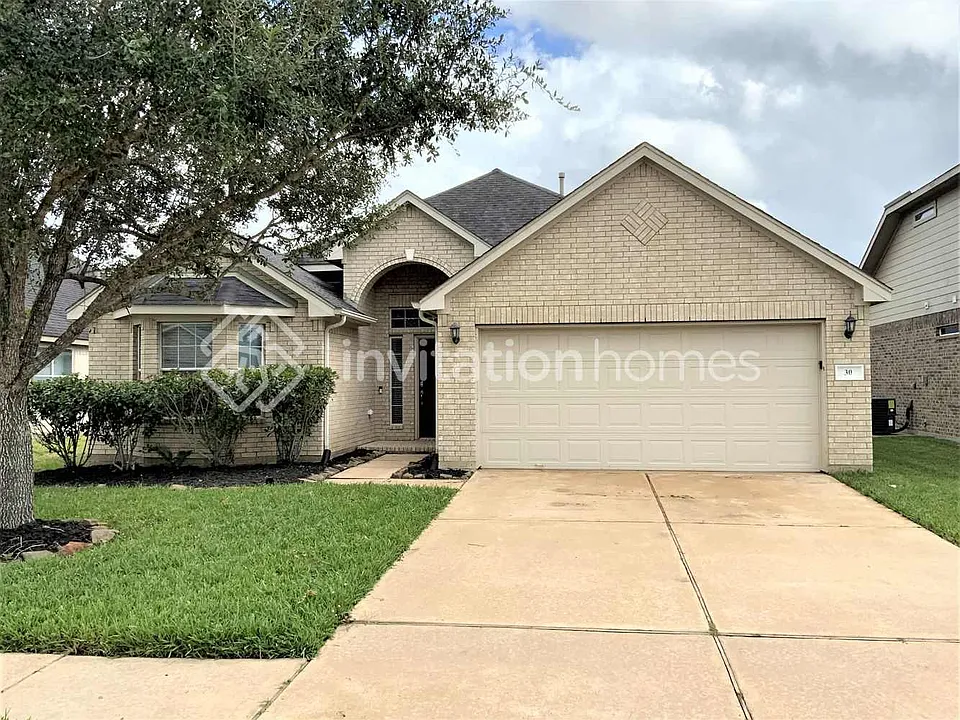 30 Mira Loma Dr