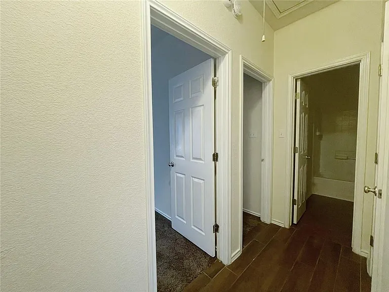 18208 Maxa Dr — Photo 10