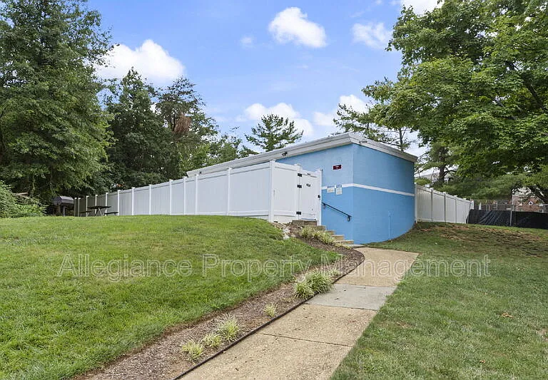 3312 S 28th St #303 — Photo 25