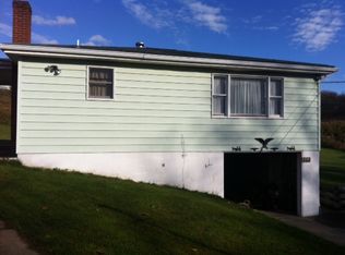 858 Bovard Luxor Rd, Greensburg, PA