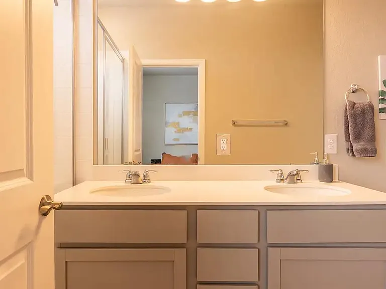 1340 Hoyt St #4 — Photo 21