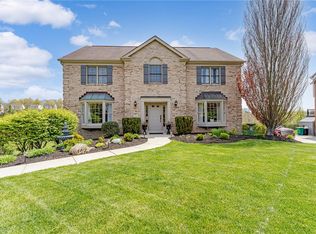 256 William Dr, Canonsburg, PA 15317