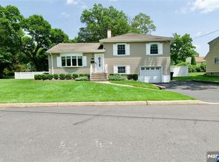 218 Evergreen St, Hillsdale, NJ 07642
