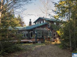 223 Old Ravens Way, Port Angeles, WA 98363