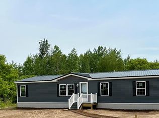 155 Sand Rd, Morrisonville, NY 12962