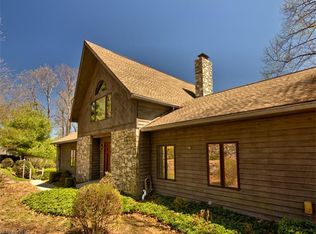 133 Chestnut Ridge Rd, Mills River, NC 28759