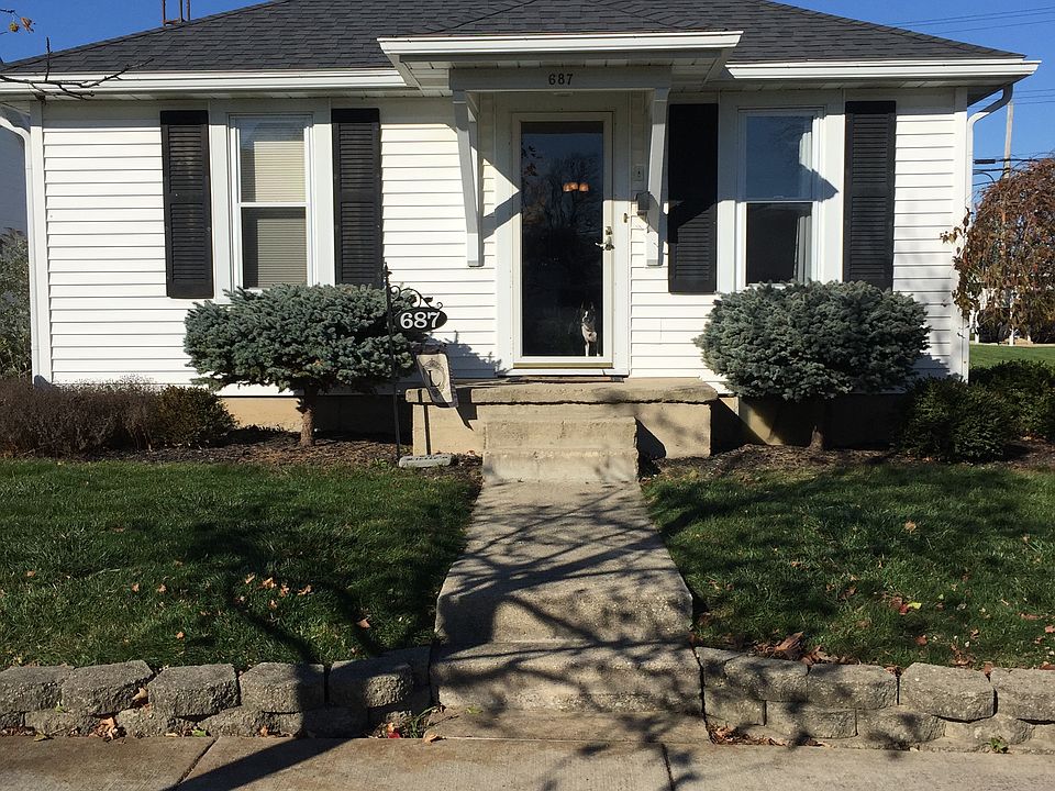 1st image of 687 E Wood St
