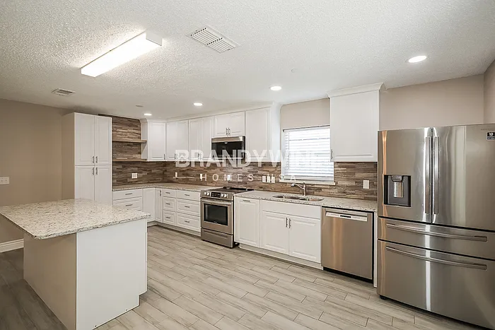 3555 Barbizon Ct — Photo 10