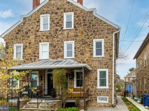 92 Orange Ave, Ambler, PA 19002