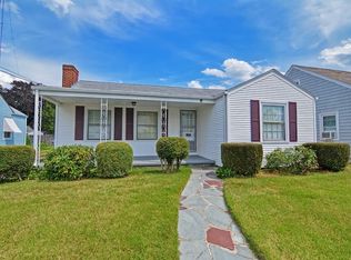 39 Woodside Ave, Pawtucket, RI 02861