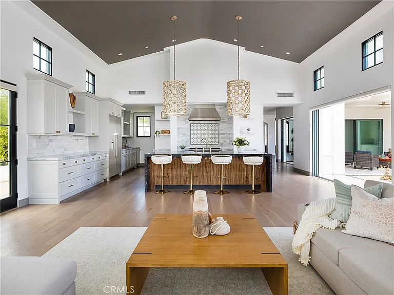 32009 Cape Point Dr — Photo 21