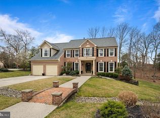 9 Ridge View Ct, Voorhees, NJ 08043