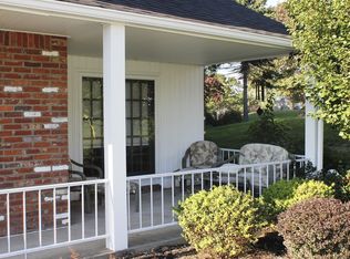 169 N Jamestown Rd, Coraopolis, PA 15108