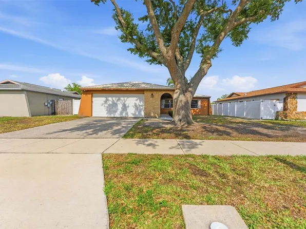 611 Tangerine Dr, Oldsmar, FL 34677