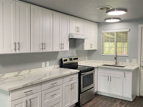 2nd image of 510 N Division St #12097458