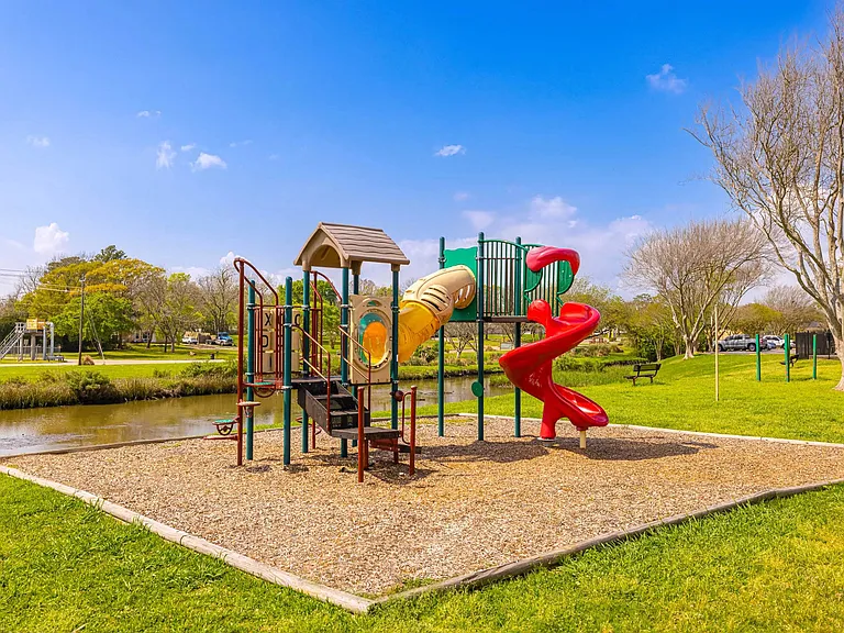 The Park at Aviano — Photo 31