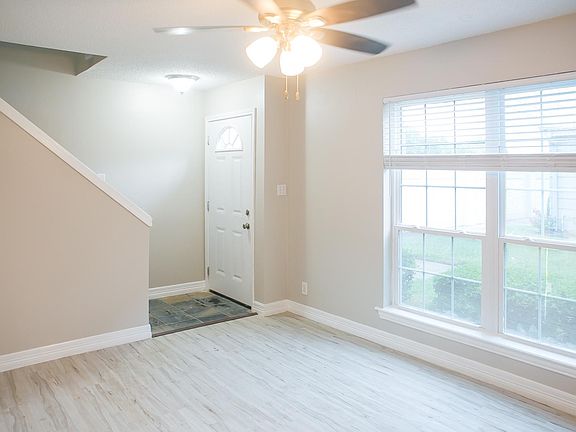 3rd image of 11002 Hammerly Blvd APT 95