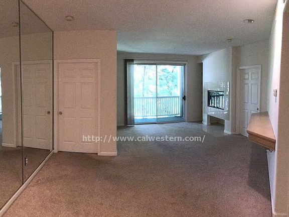 3rd image of 905 Sunrose Ter APT 105