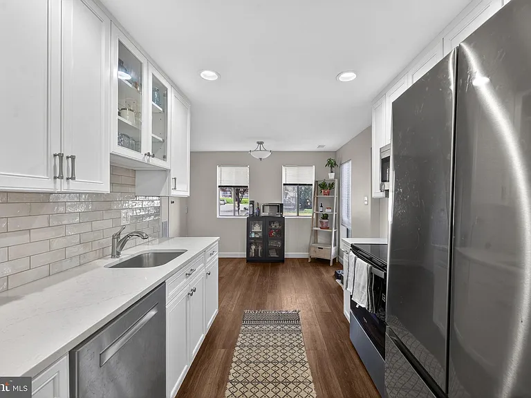 517 Florida Ave #T4 — Photo 14