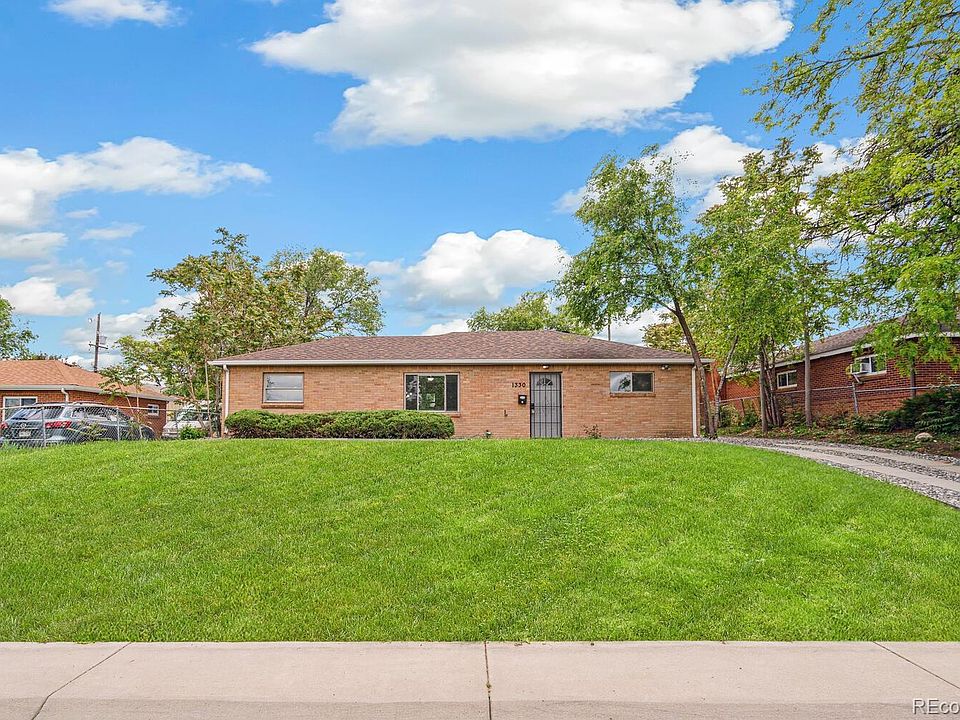 1st image of 1330 Oak Place
