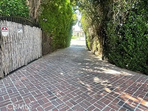 1 bed, 400 sqft, $1,595 — Photo 2