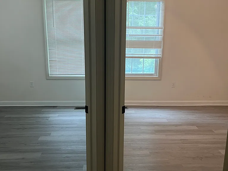 225 Persimmon Ln — Photo 13