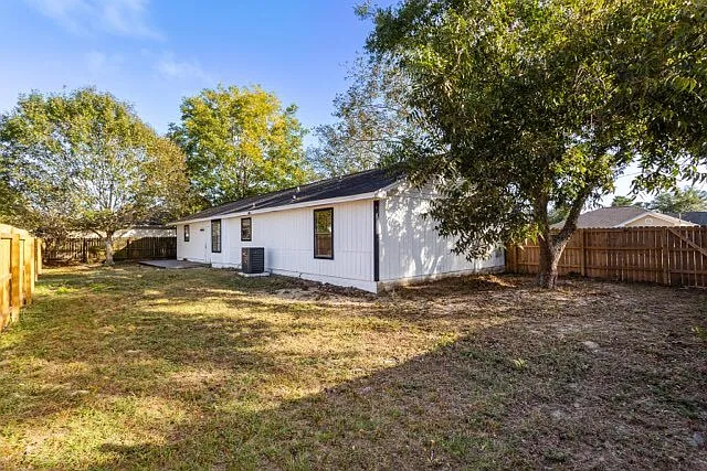 241 Terrance Ln — Photo 3