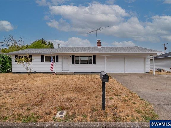 2nd image of 809 33rd Ave SE