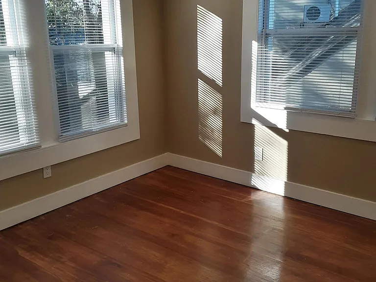 1549 Olympian Cir SW #2 — Photo 11