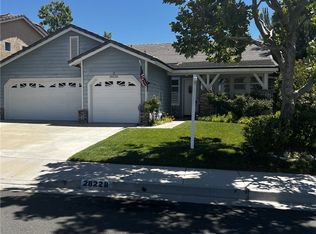 28228 Ridge View Dr, Santa Clarita, CA 91387