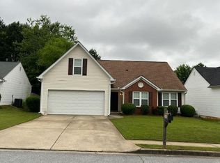 1060 Meadow Walk Ave, Lawrenceville, GA 30044