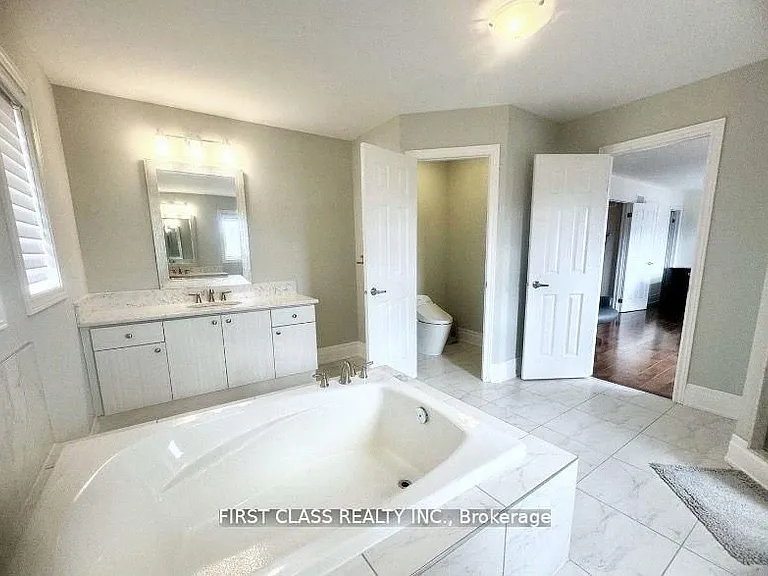 9 Wiley Ave #UPPER FLOOR — Photo 6