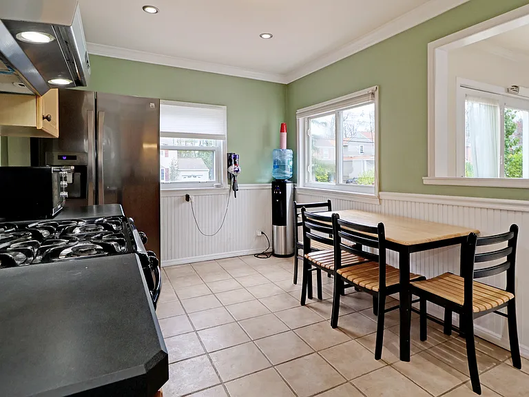 1 Salem Pl — Photo 7