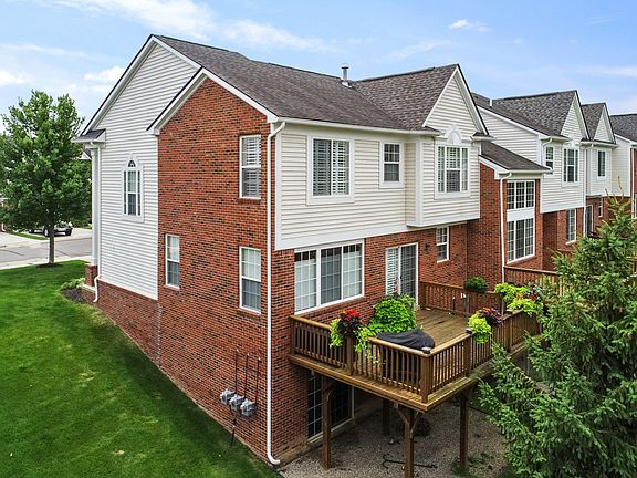 4th image of 41856 Yeats Dr #1