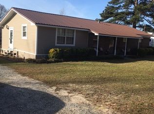 10 Giles Rd, Phenix City, AL 36869