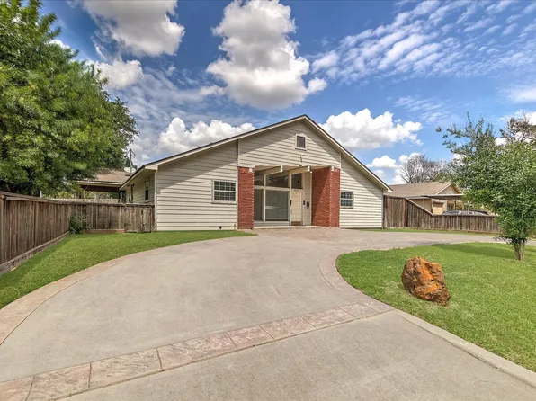 6946 Cole Creek Dr, Houston, TX 77092