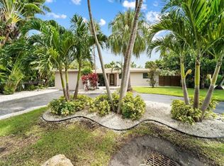 1305 Dewey St, Hollywood, FL 33019