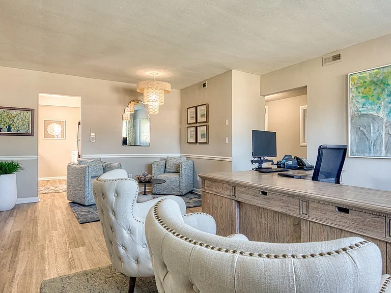 Andover Apartments — Photo 14