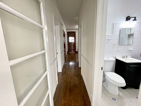 5th image of 4435 S Artesian Ave
