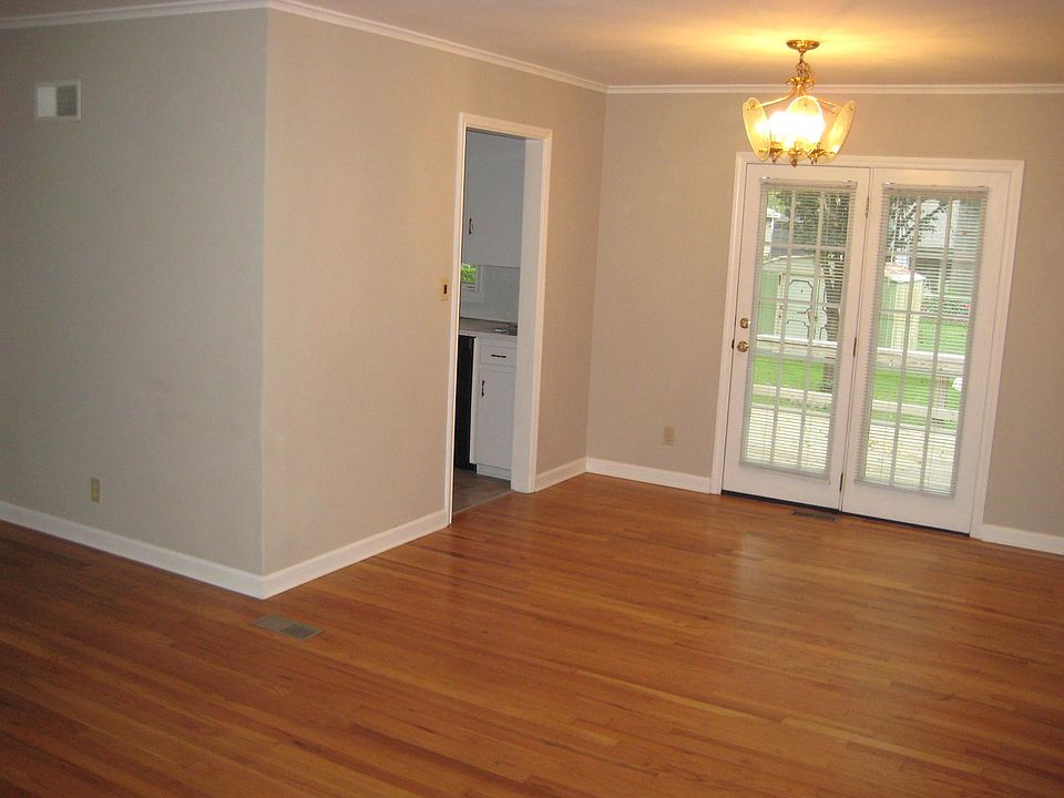 2nd image of 2647 S Sandusky Ave