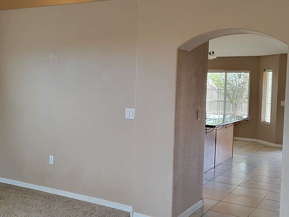 4th image of 3000 Elizabeth Ct
