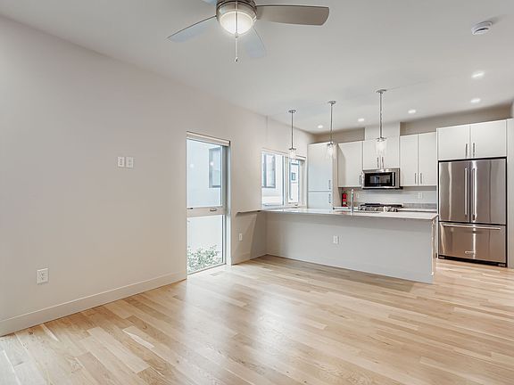 2nd image of 1520 King St #B