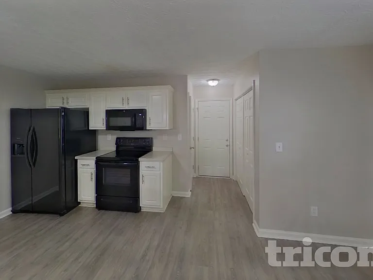 6050 Fieldwood Ln — Photo 5