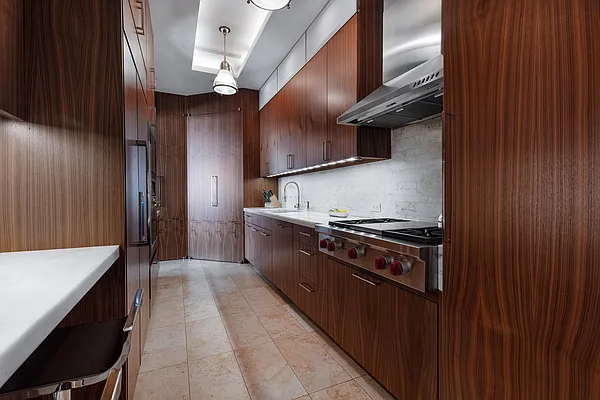 Rented by Douglas Elliman | media 22